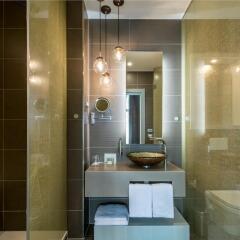 Отель INNSIDE by Melia Prague Old Town ванная фото 2