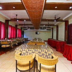 OYO 15468 Hotel Sharda