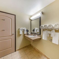 Comfort Inn And Suites Colton in Colton, United States of America from 181$, photos, reviews - zenhotels.com bathroom