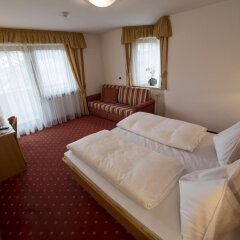 Hotel Thuinerwaldele Випитено комната для гостей