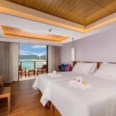 Отель Beyond Resort Karon 4* Стандартный номер с различными типами кроватей фото 3