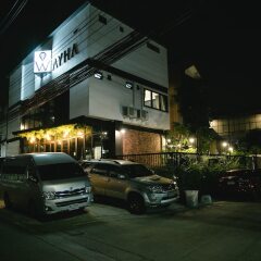 Wayha Hostel Don Mueang Airport Бангкок парковка