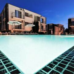 Отель New Line Village Apartments Болгария, Свети Влас - отзывы, цены и фото номеров - забронировать отель New Line Village Apartments онлайн бассейн фото 3