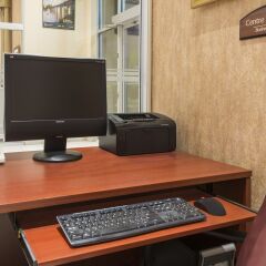 Отель Ramada Plaza by Wyndham Gatineau/Manoir du Casino Канада, Гатино - отзывы, цены и фото номеров - забронировать отель Ramada Plaza by Wyndham Gatineau/Manoir du Casino онлайн интерьер отеля фото 3