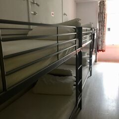 Golden Tram 242 Lisbonne Hostel Лиссабон фитнесс-зал