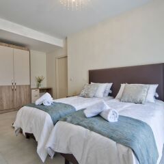 Отель The Suites - Piazza Kirkop Мальта, Киркоп - отзывы, цены и фото номеров - забронировать отель The Suites - Piazza Kirkop онлайн комната для гостей фото 5
