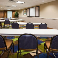 Holiday Inn Express Hotel and Suites Mankato East питание фото 3