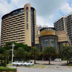 Отель Ramada Plaza Shunde парковка