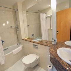 Hotel Hp Park Poznan Познань ванная