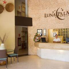 Luna Palace Hotel and Suites интерьер отеля