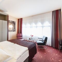 Отель Azimut Cologne City Centre Кёльн комната для гостей фото 2
