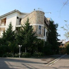 Отель Restaurant Baron Тирана парковка