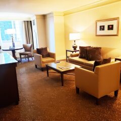 Отель Wyndham Grand Chicago Riverfront интерьер отеля