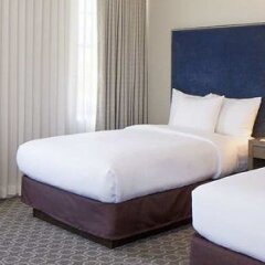 Redmont Hotel Birmingham, Curio Collection by Hilton in Birmingham, United States of America from 214$, photos, reviews - zenhotels.com guestroom