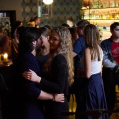 Гостиница Rolling Stones Hostel в Иркутске 3 отзыва об отеле, цены и фото номеров - забронировать гостиницу Rolling Stones Hostel онлайн Иркутск гостиничный бар