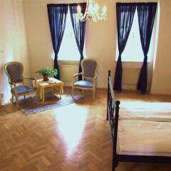 Апартаменты Apartment Charles Bridge - View Прага комната для гостей фото 2