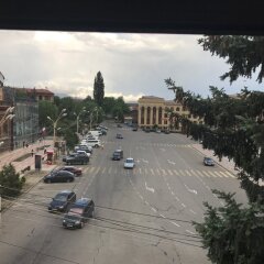 Отель Plaza Viktoria Армения, Гюмри - отзывы, цены и фото номеров - забронировать отель Plaza Viktoria онлайн балкон