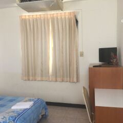 Отель Chantorn Jomtien Guest House 2 удобства в номере
