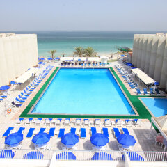 Beach Hotel Sharjah бассейн