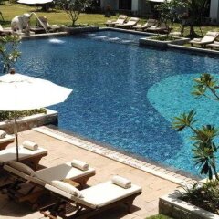 Отель Naithonburi Beach Resort Phuket бассейн