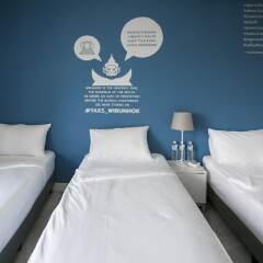 Yaks House Hostel Бангкок удобства в номере