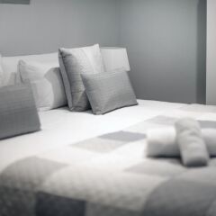 Отель You Stylish Eixample Dreta 10 Барселона комната для гостей фото 3