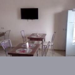Гостиница Guest House on Aivazovskogo 38 в Анапе отзывы, цены и фото номеров - забронировать гостиницу Guest House on Aivazovskogo 38 онлайн Анапа комната для гостей фото 5