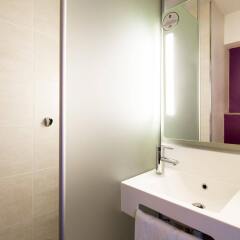 Отель B&B Hôtel Paris Romainville Noisy le Sec ванная