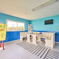 Отель Aparthotel Holiday Center Испания, Санта-Понса - отзывы, цены и фото номеров - забронировать отель Aparthotel Holiday Center онлайн интерьер отеля фото 3