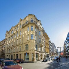 Отель Golden Crown городской автобус