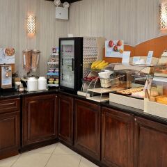 Отель Holiday Inn Express Kennedy Airport США, Нью-Йорк - 2 отзыва об отеле, цены и фото номеров - забронировать отель Holiday Inn Express Kennedy Airport онлайн питание фото 2