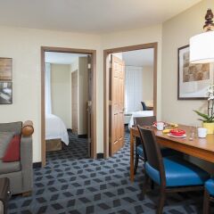 Отель TownePlace Suites by Marriott Indianapolis - Keystone комната для гостей фото 4