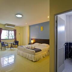 Отель Absolute Guesthouse Phuket комната для гостей фото 2