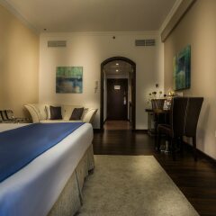 Отель First Central Hotel Suites ОАЭ, Дубай - 11 отзывов об отеле, цены и фото номеров - забронировать отель First Central Hotel Suites онлайн сейф в номере