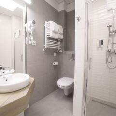 Отель Varsovia Apartamenty Kasprzaka ванная