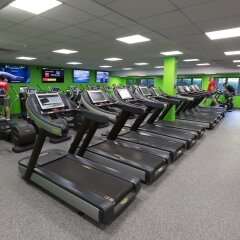 Village Hotel Manchester Cheadle фитнесс-зал фото 4