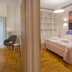Отель Gemini - Wonderful apartment in Kolonaki Греция, Афины - отзывы, цены и фото номеров - забронировать отель Gemini - Wonderful apartment in Kolonaki онлайн комната для гостей фото 2
