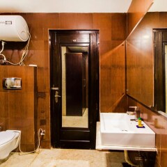 Отель The White Klove Индия, Нью-Дели - 2 отзыва об отеле, цены и фото номеров - забронировать отель The White Klove онлайн ванная фото 2