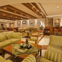 Отель Coral Beach Resort - Sharjah ОАЭ, Шарджа - 8 отзывов об отеле, цены и фото номеров - забронировать отель Coral Beach Resort - Sharjah онлайн интерьер отеля фото 2