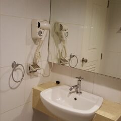 Отель Wellness Residence Бангкок ванная