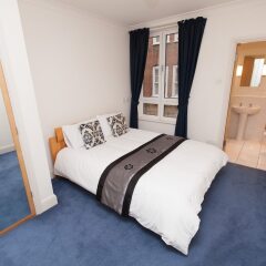 Отель Central London 2 Bedroom Flat комната для гостей фото 4