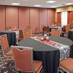 Отель Hampton Inn & Suites Columbus-Easton Area США, Колумбус - отзывы, цены и фото номеров - забронировать отель Hampton Inn & Suites Columbus-Easton Area онлайн помещение для мероприятий