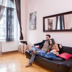 Отель Karma Boutique Apartments Венгрия, Будапешт - отзывы, цены и фото номеров - забронировать отель Karma Boutique Apartments онлайн комната для гостей