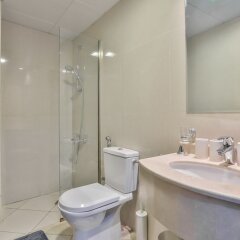 Driven Holiday Homes - Binghatti Pearls in Dubai, United Arab Emirates from 289$, photos, reviews - zenhotels.com bathroom