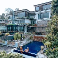 Отель Theva Residency городской автобус