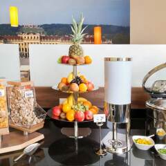 Отель Star Inn Hotel Wien Schönbrunn Австрия, Вена - 10 отзывов об отеле, цены и фото номеров - забронировать отель Star Inn Hotel Wien Schönbrunn онлайн питание фото 3