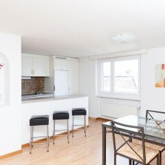 Апартаменты Apartments Swiss Star Sihlfeld комната для гостей фото 3