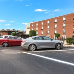 Отель Holiday Inn Express Columbus Downtown США, Колумбус - отзывы, цены и фото номеров - забронировать отель Holiday Inn Express Columbus Downtown онлайн парковка