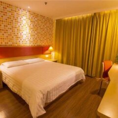 Отель Home Inn Beijing Xidan Joy City Китай, Пекин - отзывы, цены и фото номеров - забронировать отель Home Inn Beijing Xidan Joy City онлайн комната для гостей фото 2