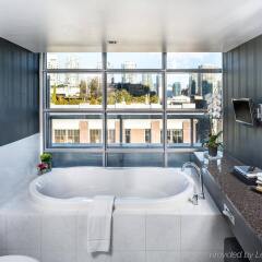 Отель Opus Hotel Канада, Ванкувер - отзывы, цены и фото номеров - забронировать отель Opus Hotel онлайн бассейн